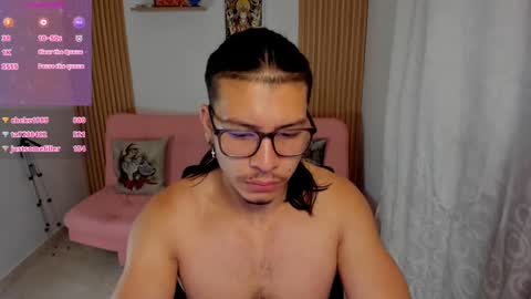 Mikael online show from February 2025 10:08:02 AM