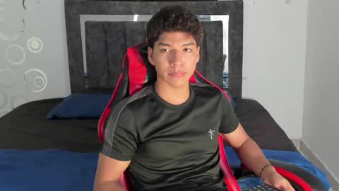 Snapshot of maximiliano_khalil chatting on January 2026 07:28:02 PM Maximiliano online show from January 2026 07:28:02 PM