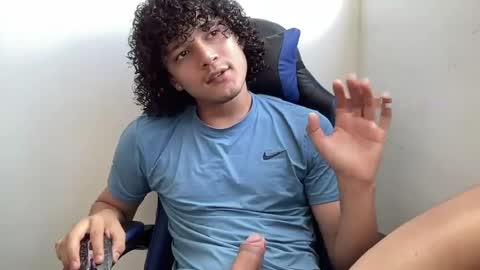 Snapshot of maximiliano_pulse chatting on June 2026 08:20:02 PM maximiliano_pulse online show from June 2026 08:20:02 PM