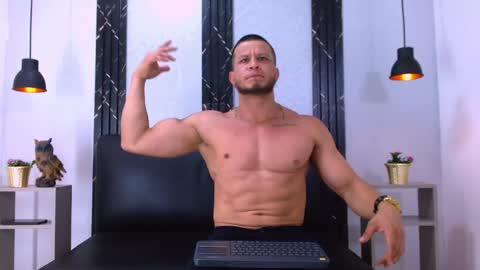 Snapshot of maximiliano_stronge chatting on May 2026 06:47:02 PM Maximiliano online show from May 2026 06:47:02 PM