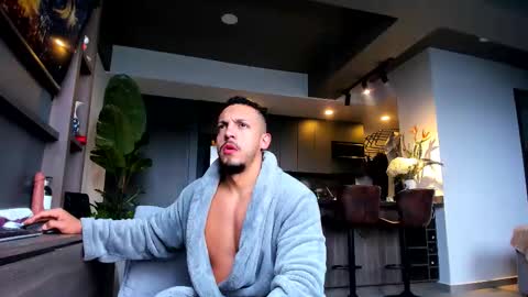 maximo_and_marcelo online show from March 2026 12:00:02 PM