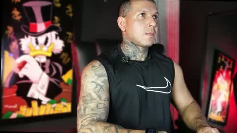 Snapshot of maximo_vega chatting on October 2025 11:05:01 PM Maximo online show from October 2025 11:05:01 PM