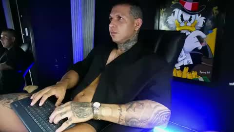 Snapshot of maximo_vega chatting on October 2025 11:12:02 PM Maximo online show from October 2025 11:12:02 PM