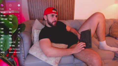 Snapshot of maximo_wolf1 chatting on April 2026 02:51:02 AM Maximo Wolf online show from April 2026 02:51:02 AM