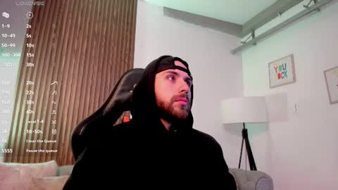 Snapshot of maximo_wolf1 chatting on June 2026 11:47:02 AM Maximo Wolf online show from June 2026 11:47:02 AM