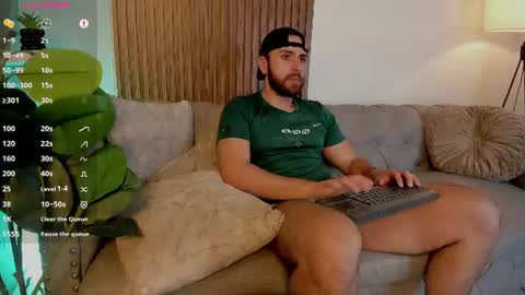 Snapshot of maximo_wolf1 chatting on July 2026 09:52:02 PM Maximo Wolf online show from July 2026 09:52:02 PM