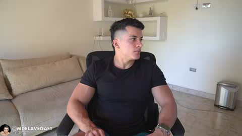 Snapshot of maximohoot chatting on July 2026 02:45:02 PM Sebastian online show from July 2026 02:45:02 PM
