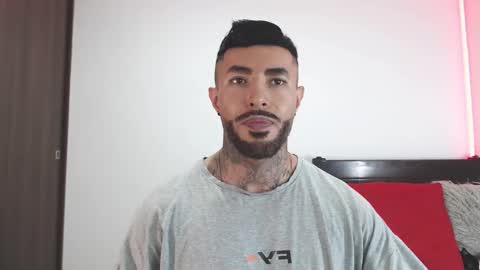 Independent Model online show from March 2026 03:31:01 AM