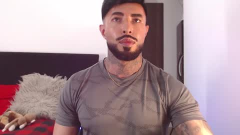 Snapshot of maximus_golden chatting on June 2026 05:23:02 AM Independent Model online show from June 2026 05:23:02 AM