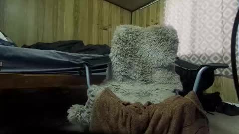 Max online show from February 2025 09:15:01 PM