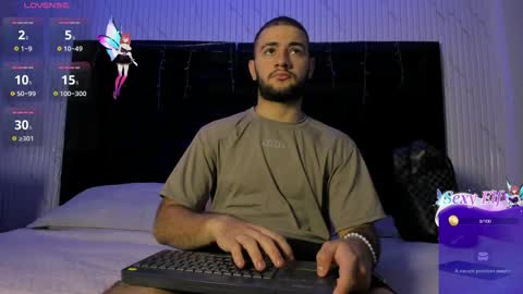 Snapshot of maximusclark1_ chatting on April 2026 12:25:01 PM Maximus online show from April 2026 12:25:01 PM