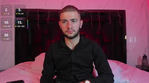 Snapshot of maximusclark1_ chatting on April 2026 12:25:01 PM Maximus online show from April 2026 12:25:01 PM