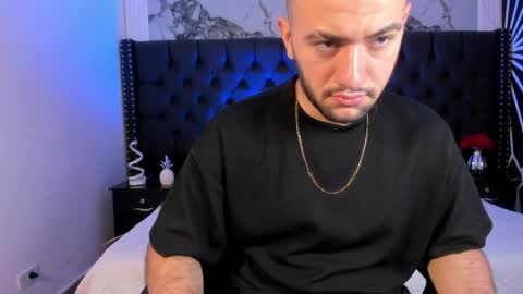 Snapshot of maximusclark1_ chatting on April 2026 12:20:01 PM Maximus online show from April 2026 12:20:01 PM