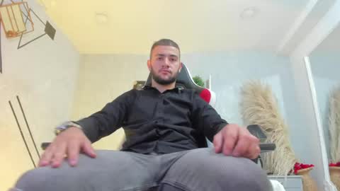 Snapshot of maximusclark1_ chatting on May 2026 11:42:02 AM Maximus online show from May 2026 11:42:02 AM