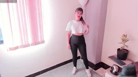 You can call me  Max online show from September 2025 07:36:02 PM