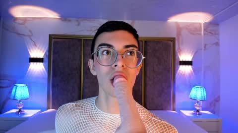 Maxi Rogers online show from December 2024 08:25:02 AM