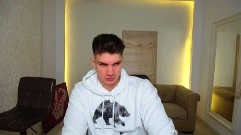 MaxKaiden online show from October 2025 04:57:02 AM