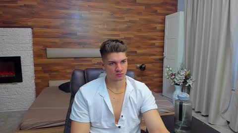 MaxKaiden online show from March 2026 06:07:02 AM