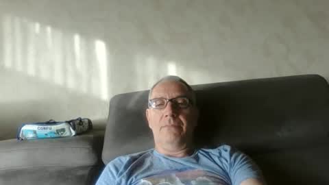 maxou569 online show from November 2025 08:37:02 AM