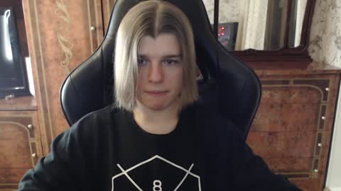 Max online show from December 2024 02:38:01 PM