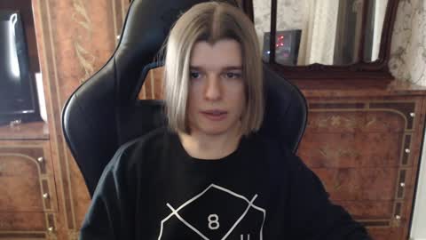 Max online show from December 2024 05:45:02 PM