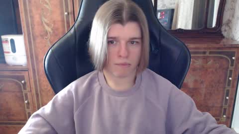 Max online show from February 2025 03:49:02 PM