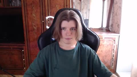 Max online show from October 2025 10:57:02 AM