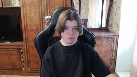 Max online show from December 2025 10:53:01 AM