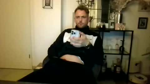 maxirodrig online show from February 2025 06:51:01 PM