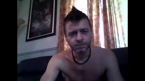 Snapshot of maxthewolf chatting on October 2025 02:51:02 PM MaxTheWolf online show from October 2025 02:51:02 PM
