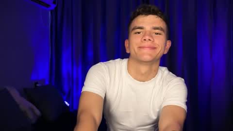 Snapshot of maxwoolf chatting on July 2026 02:34:01 PM Max online show from July 2026 02:34:01 PM