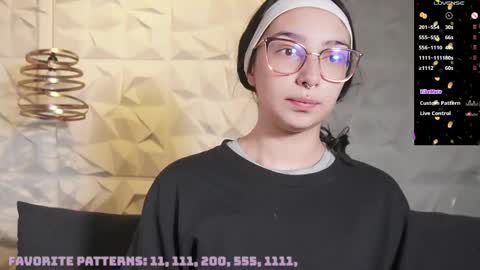 Snapshot of maxx_caprice chatting on June 2026 11:12:01 AM gabby online show from June 2026 11:12:01 AM
