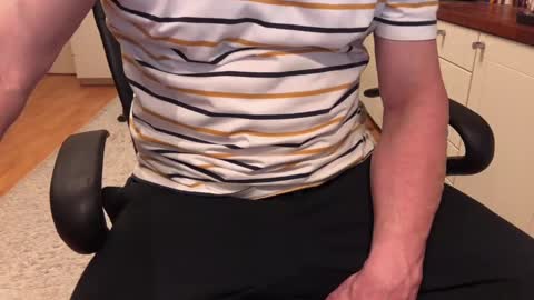 Max online show from January 2025 05:43:02 AM