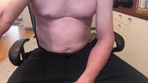 Max online show from October 2025 07:32:01 AM