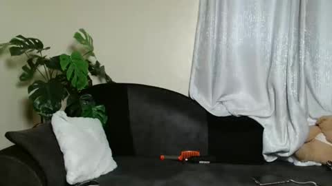 Snapshot of maxxinepetite chatting on April 2026 01:11:01 PM maxxinepetite online show from April 2026 01:11:01 PM