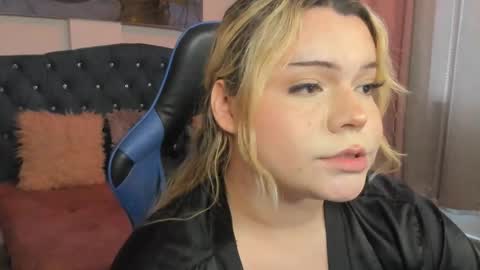 Maxine Minx online show from March 2025 02:21:02 PM