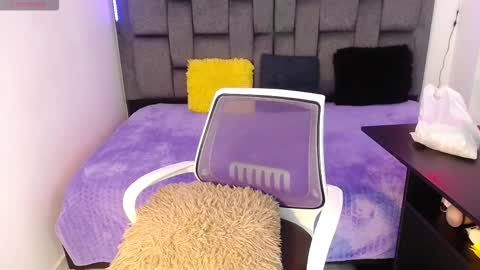 maxylody_69 online show from September 2025 03:00:02 PM