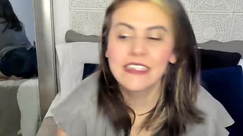 Victoria online show from December 2024 12:44:01 AM