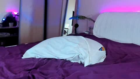 May Flower online show from January 2025 01:45:02 PM