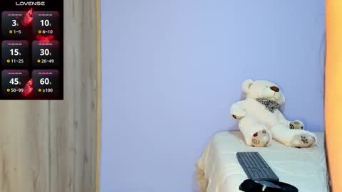 Snapshot of maya__fox chatting on March 2025 11:12:01 PM OF mayitta19 online show from March 2025 11:12:01 PM