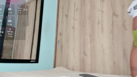 Snapshot of maya__fox chatting on March 2026 10:25:02 PM OF mayitta19 online show from March 2026 10:25:02 PM