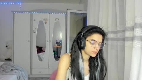 Maya online show from February 2026 06:09:01 AM