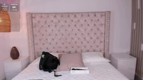 Maya online show from October 2025 04:20:02 AM