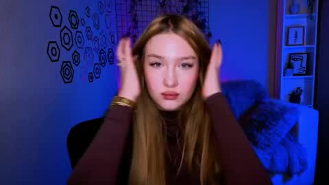 Snapshot of maya_crystal chatting on January 2026 08:34:01 PM Maya online show from January 2026 08:34:01 PM