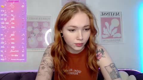 Snapshot of maya_light chatting on January 2025 08:08:01 AM Maya online show from January 2025 08:08:01 AM
