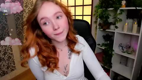 Snapshot of maya_light chatting on February 2025 02:10:02 AM Maya online show from February 2025 02:10:02 AM