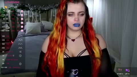 Snapshot of maya_mils chatting on January 2025 01:11:01 AM Maya Mils online show from January 2025 01:11:01 AM