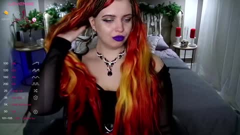 Snapshot of maya_mils chatting on January 2025 01:48:01 AM Maya Mils online show from January 2025 01:48:01 AM