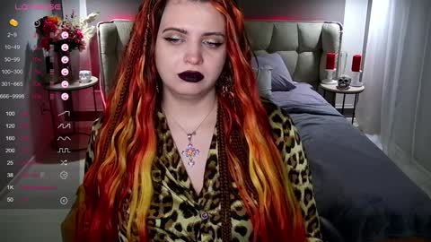 Snapshot of maya_mils chatting on January 2025 04:10:02 AM Maya Mils online show from January 2025 04:10:02 AM