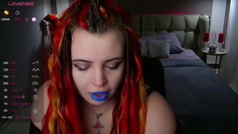 Snapshot of maya_mils chatting on January 2025 01:05:02 AM Maya Mils online show from January 2025 01:05:02 AM